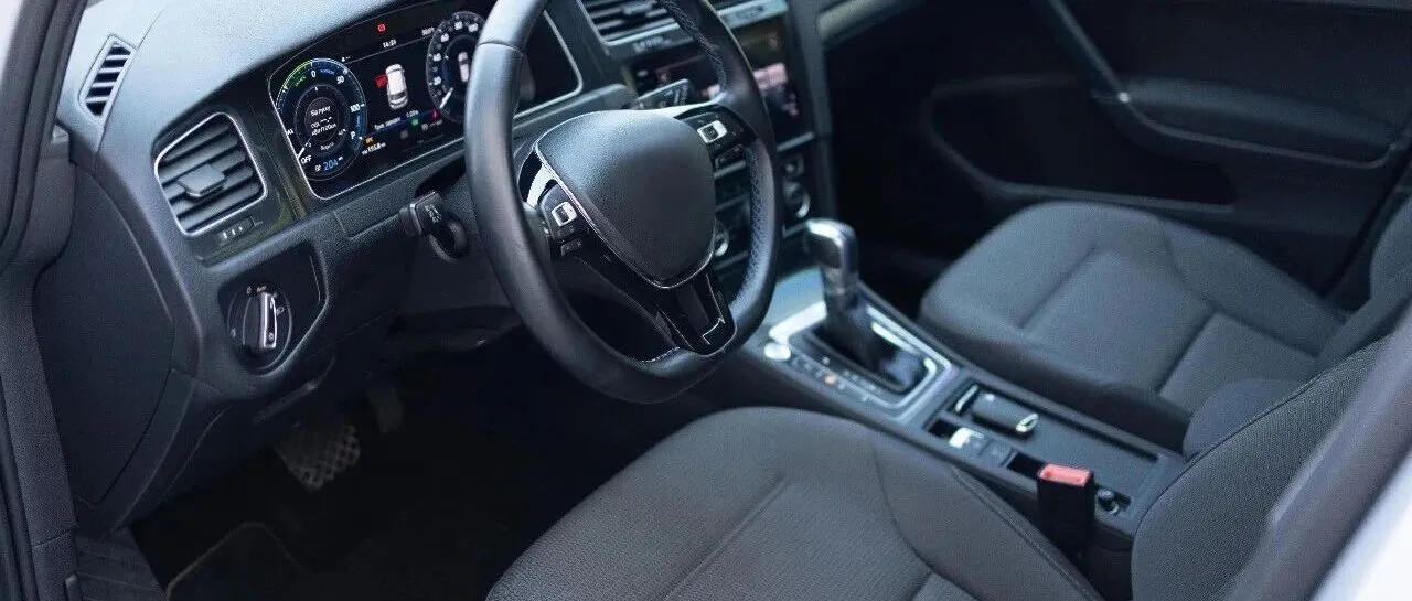 靠“反套路”营销，这款坐垫在TikTok卖了800万