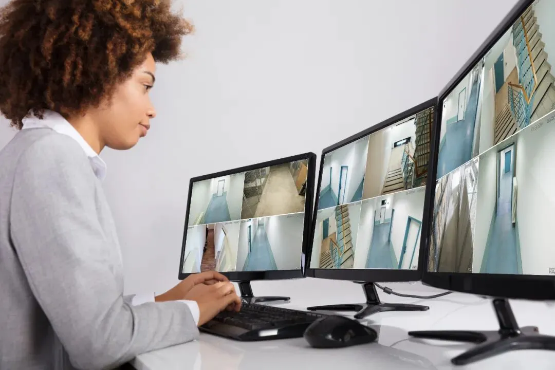 拿捏美国工位经济，这款国产支架在TikTok赚了2700万+