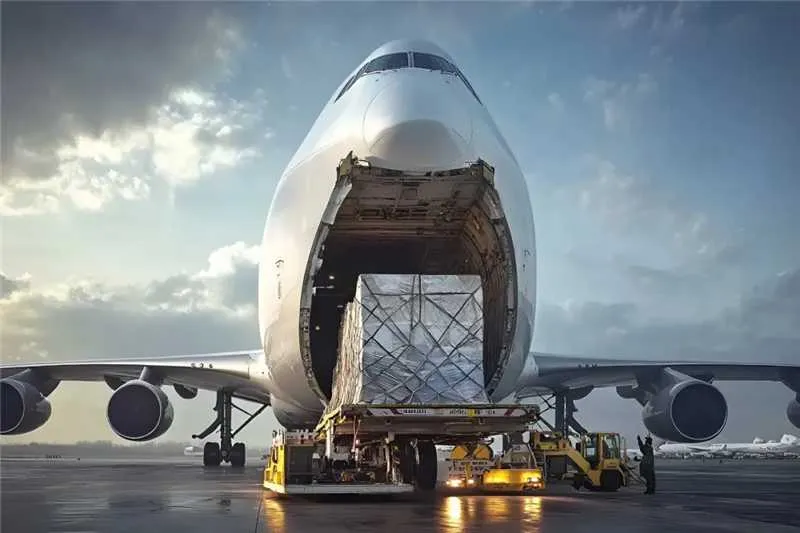 紧急！4月欧美跨境物流运价狂飙、舱位告急！卖家出货必看