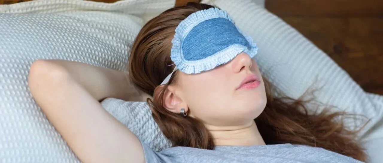 能“变脸”的抽象眼罩在TikTok热度飙升！7天卖了40多万