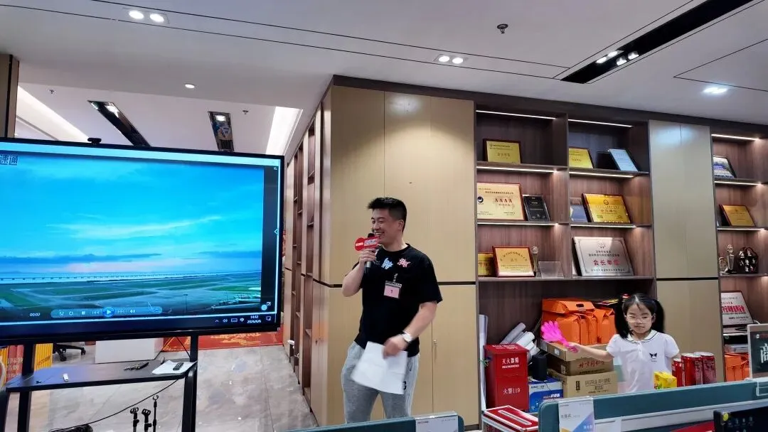 e11ac62ae8bb93e15a2bea3b7a42a970.jpg 6 月 6日豪速通首届歌唱比赛《我相信》圆满落幕!