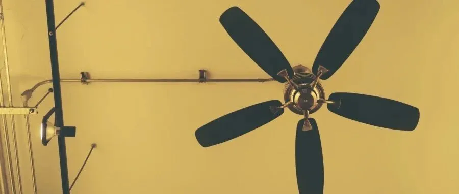 一天直播超50场！TikTok一款吊扇灯30天卖出千万GMV