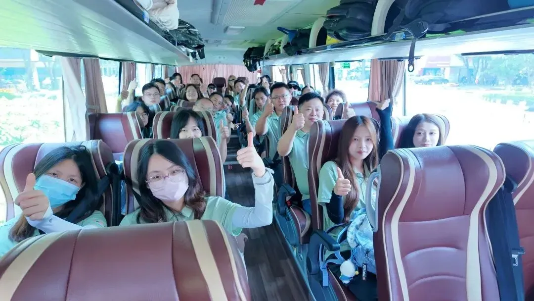 fbd9a313fea073b59827850bfe7ac291.jpg 凝心聚力,并肩前行!