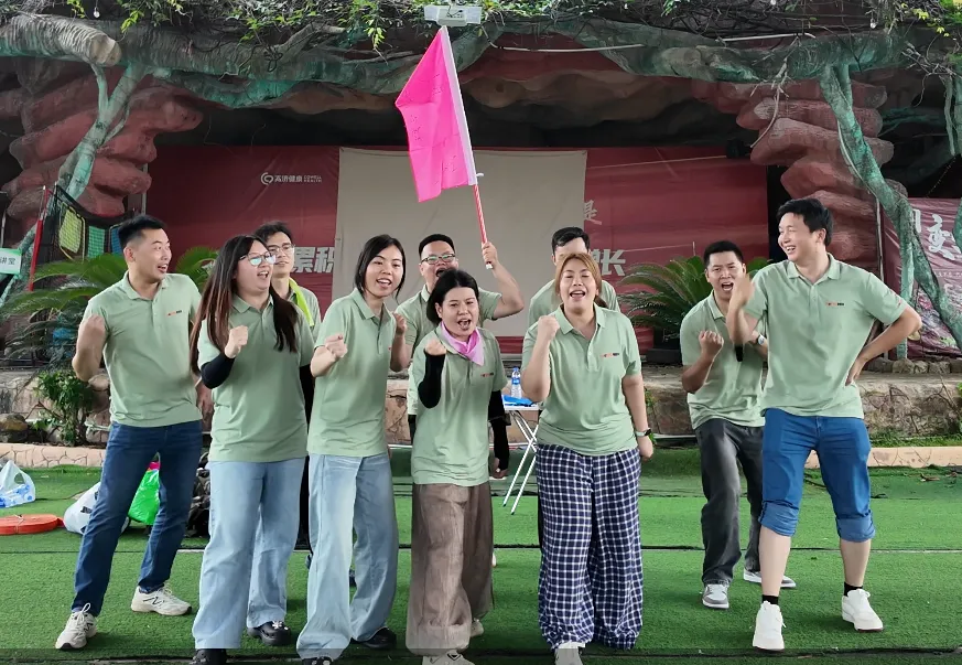 c5a06579c3df9d1b6af588d2c47b1aaa.png 凝心聚力,并肩前行!