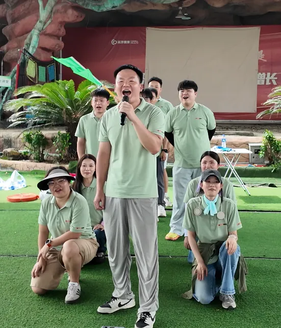 5a2868b2cba997d0c3d0126f43ec6352.png 凝心聚力,并肩前行!