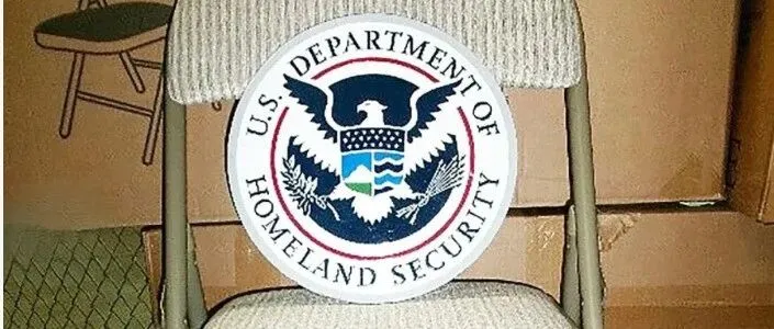 预警|美国对华货物全维度严查全面落地!查验率暴涨数倍,海运、小包双线承压