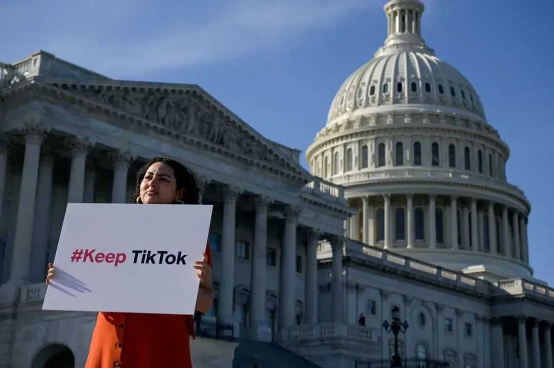 美国参议院通过Tiktok剥离法案，民众：用个软件都不行？