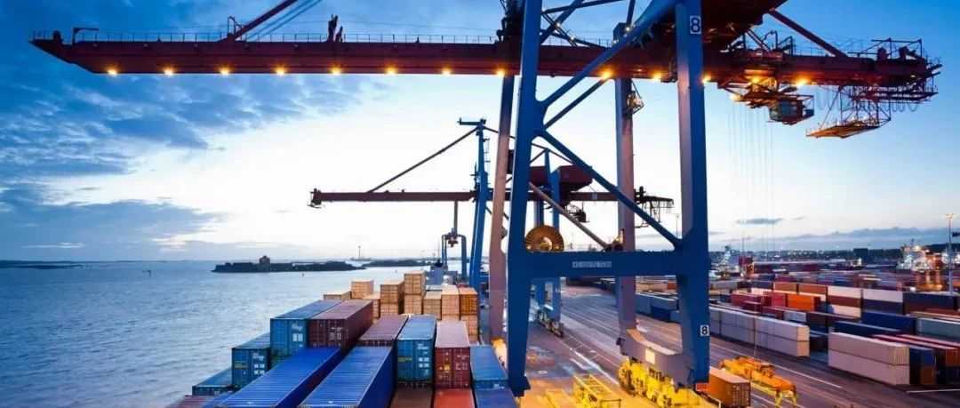 震惊！关税正在“冻结”美国贸易！订舱量暴跌！