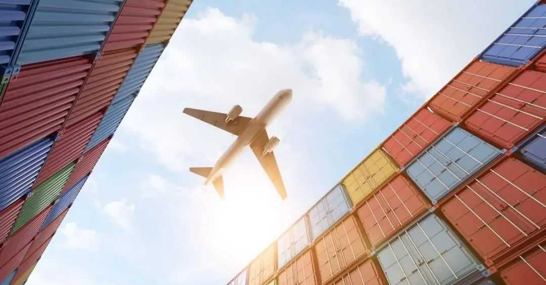 How to Choose Air & Ocean Freight Forwarders | CAF Worldwide