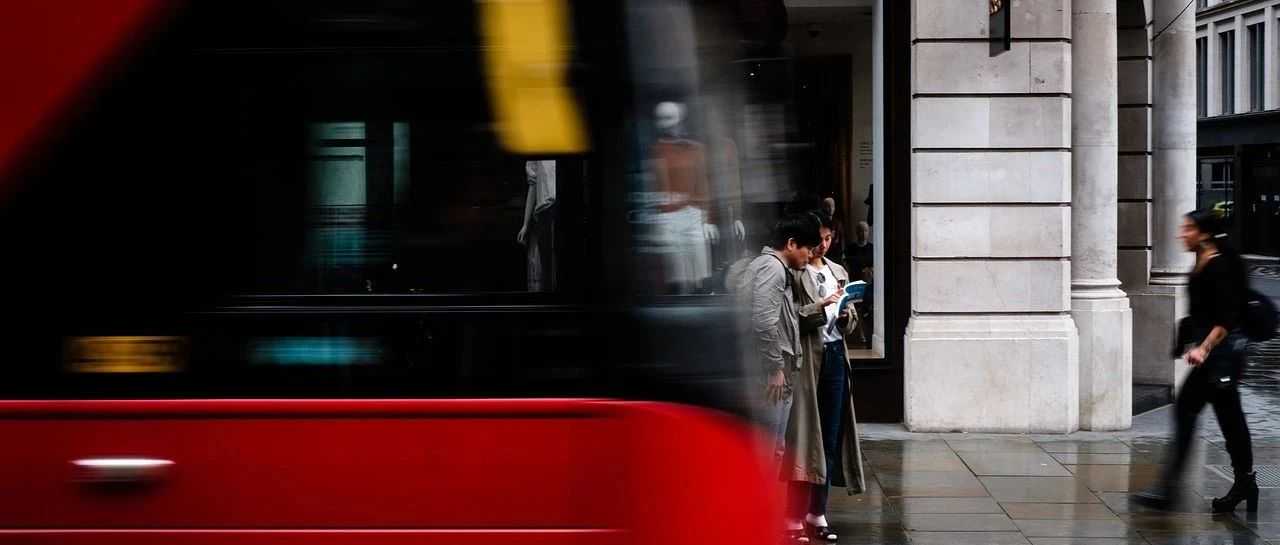 英国公司线上变更地址、法人被拒?背后真相与自救指南