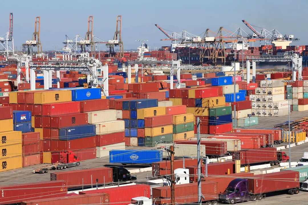 快看 | 美国两大港口上调高峰期提货费用，这一招能缓解拥堵吗？|界面新闻