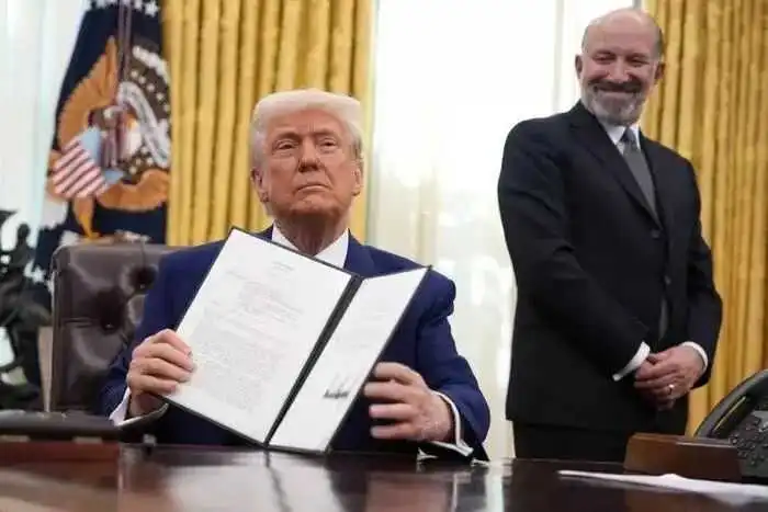 前主编Global丨特朗普推出“对等关税”政策，美国贸易差究竟因何？|关税|增值税|对等_新浪新闻