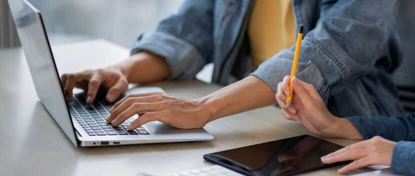 2025跨境还有风口？中小卖家原来都靠这个模式稳抓定制市场红利...