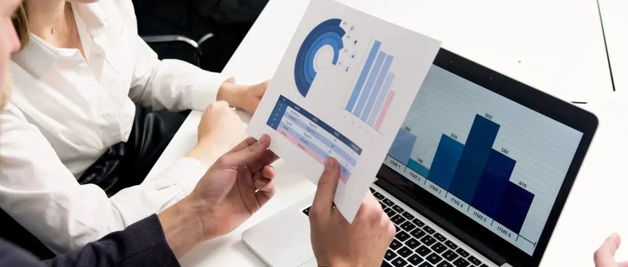 A+H、红筹还是H股？2025内地企业赴港上市的战略抉择