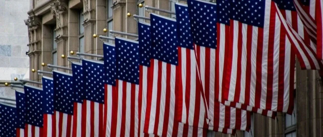 美墨关税联动重构北美跨境格局：卖家的挑战与转型必修课