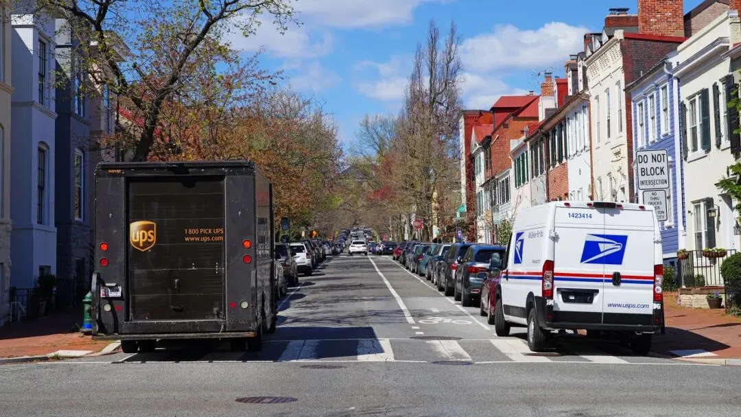 UPS, Postal Service to reunite for delivery of low-budget shipments -  FreightWaves