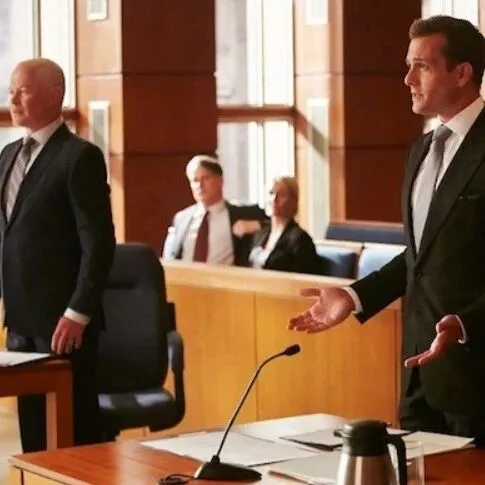 白人律师真的比华人律师更厉害吗?真相其实是...