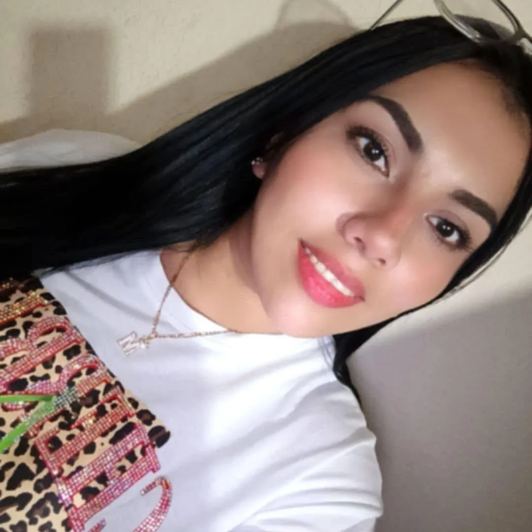 Mariaparedes71312 美国