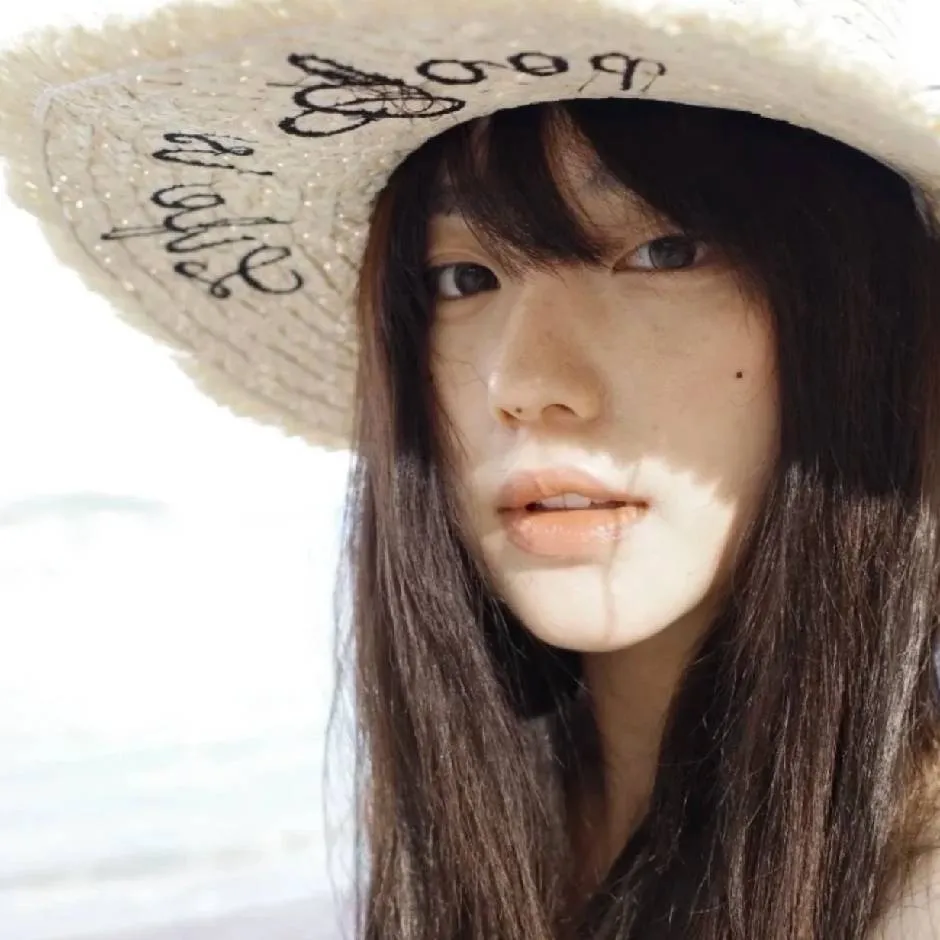 Marianadjmedina 美国