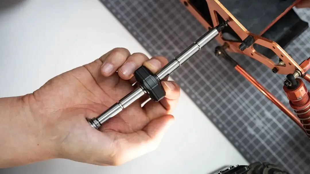 Titaner: The World's Tightest-Swing EDC Ratchet System