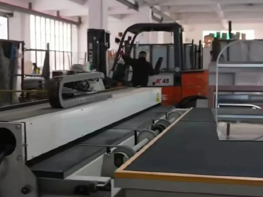 探访福州“玻璃大王”工厂：以匠心铸品质，让艺术玻璃走向世界