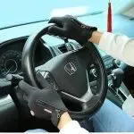 7.58 美元手套在 TikTok 卖爆 70 万美金:寒潮下最赚钱的品类出现了