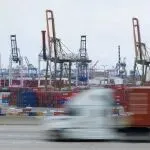 需求、运费“双杀”，2026航运物流业裁员潮来了？