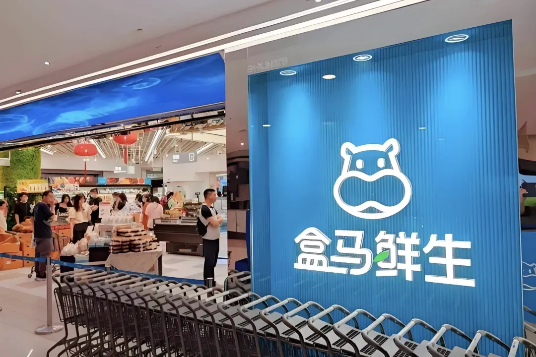雷军直面“小字营销”争议;Manus被Meta花数百亿买走了;盒马要跟山姆瓜分高端零售市场?| Morketing周刊371期