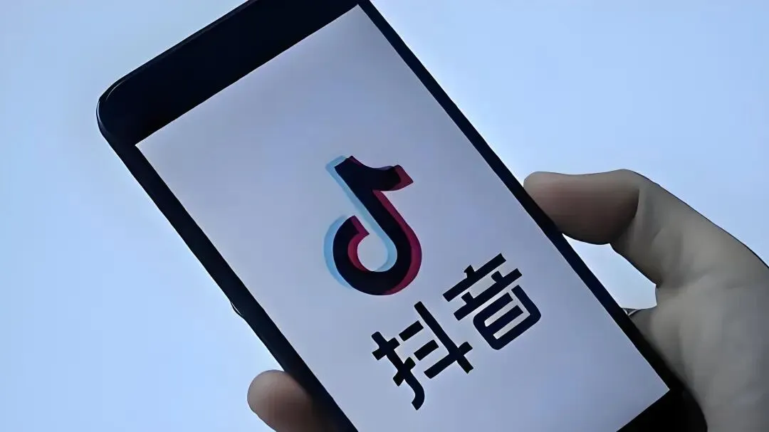 雷军直面“小字营销”争议;Manus被Meta花数百亿买走了;盒马要跟山姆瓜分高端零售市场?| Morketing周刊371期