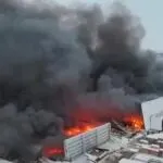 DSV11000平米海外仓突发大火，一夜成废墟！