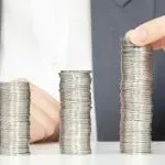 亚马逊要求供应商降价以维持低价策略；SHEIN推出所得税代扣服务