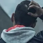 大卖栽了！深陷 9640 万债务危机