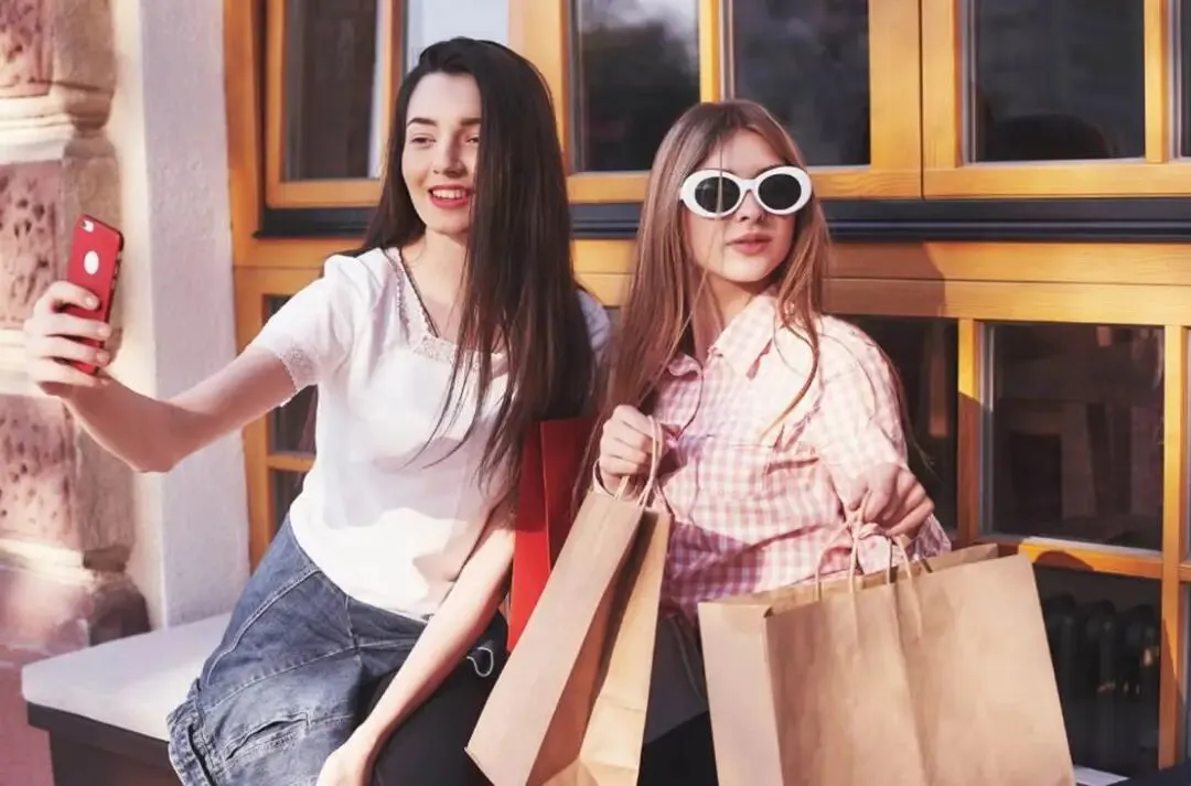 你的小店，也有机会拥有“SHEIN级”的敏捷力？跨境POD让这成为可能