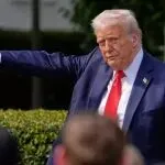 最新！特朗普对欧洲8国加征关税，欧盟多国考虑反制！