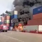 巴基斯坦港口！卡拉奇港大火，约20个集装箱烧毁！