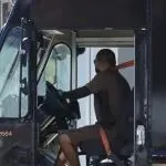 UPS 宣布再裁员 30000 人并在坠机事故后退役所有 MD-11 货机