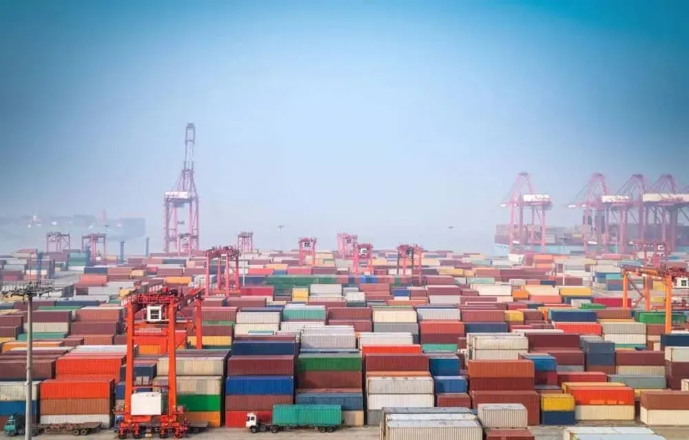 port-of-shanghai-delays-2018-mts-1000x640.jpg