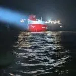 突发！载1294辆车的汽车运输船起火，事故原因待解