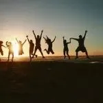 安克要“上四休三”？！