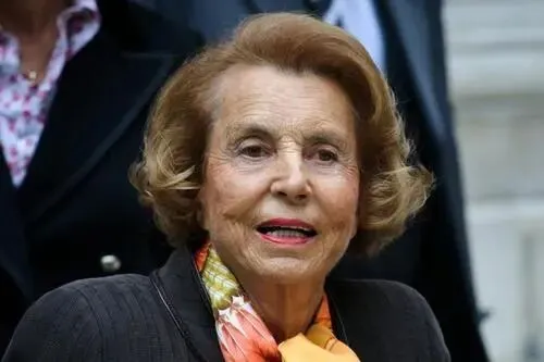 2021年全球十大女性亿万富豪,第一名是化妆品巨头_巴拉排行榜