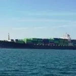 突发！一集装箱船被扣押