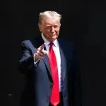 暴击！特朗普一天内官宣关税加15%