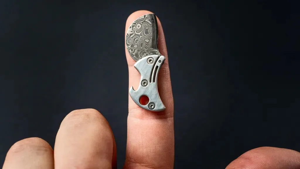 COiN: Cutter That's As Small As a Quarter by Tiniest Gear — Kickstarter