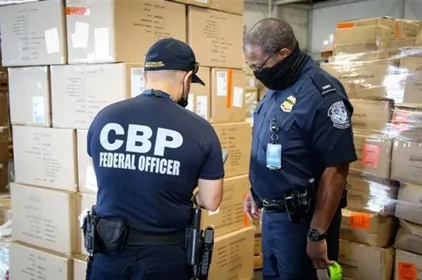 美国海关查验率飙升！大批货物或将被扣留_深圳喜运达物流