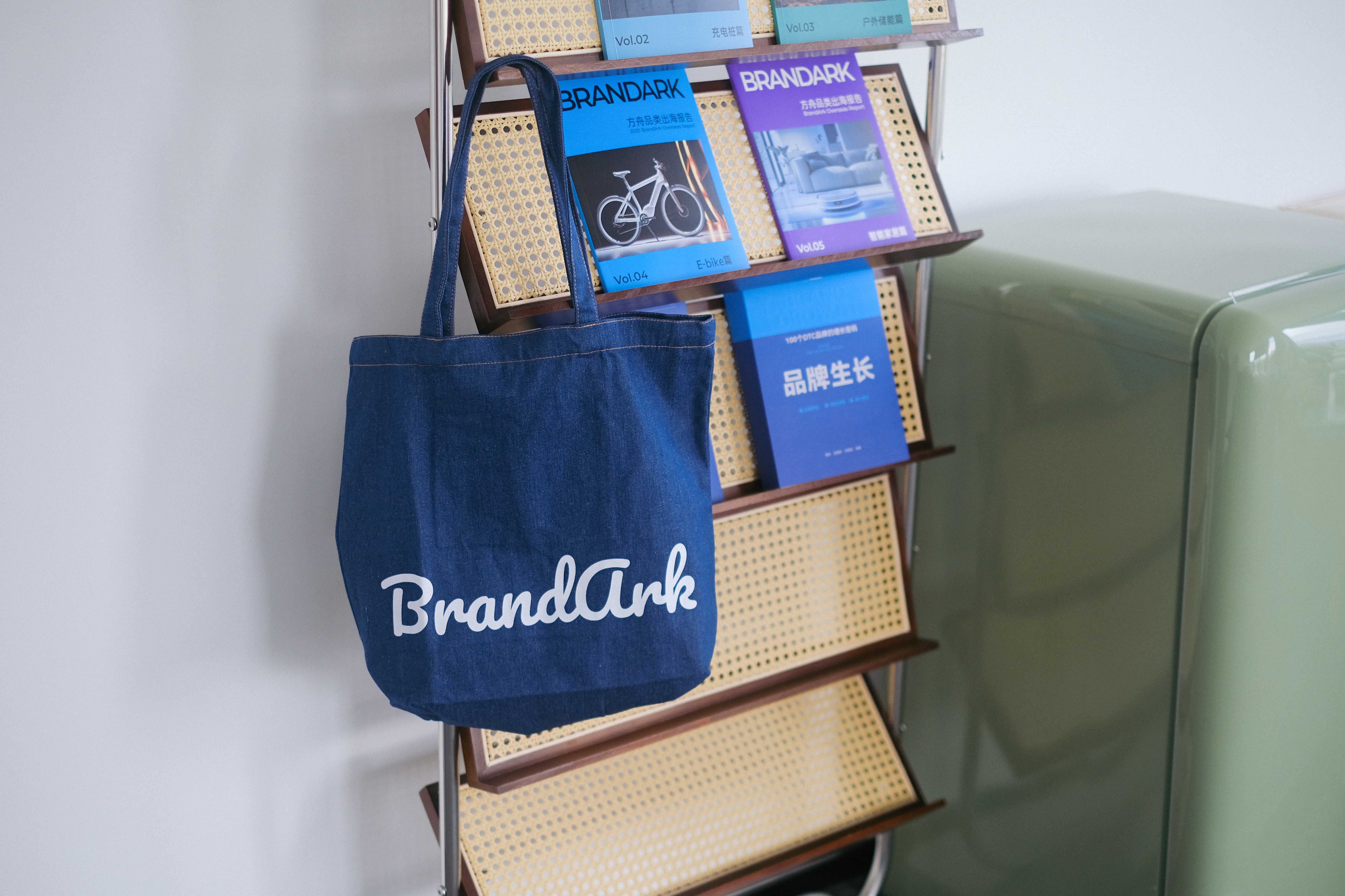 BrandArk-复古牛仔托特包（限时预售款）商品介绍