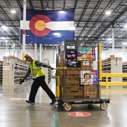旺季来临，亚马逊将在美国科罗拉多州再雇佣2000名工人