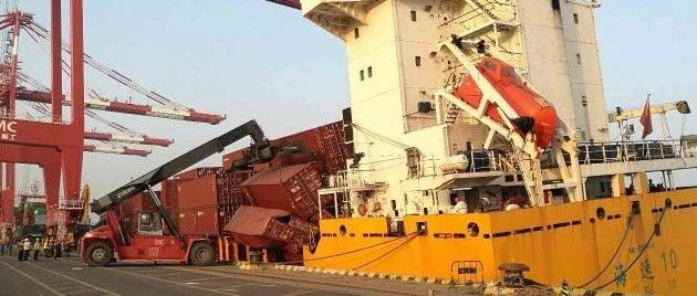 广州南沙码头两集装箱船相撞！部分货物受损，目前现场已无大碍