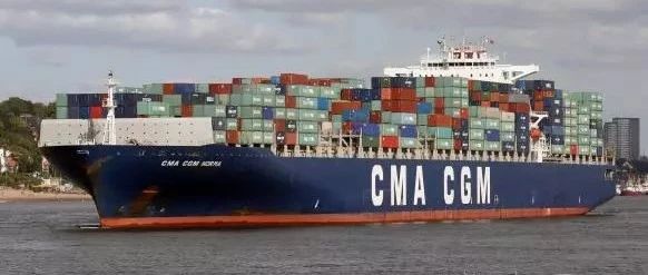 小心船期延误：达飞一集装箱船与悬挂中国旗的船舶相撞致后者沉没