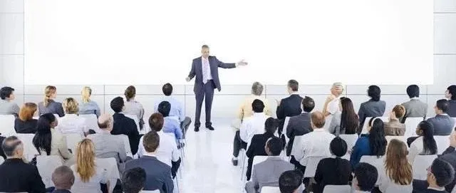为什么亚马逊培训课程上的套路对于刚刚起步的小卖家可能不太适用?