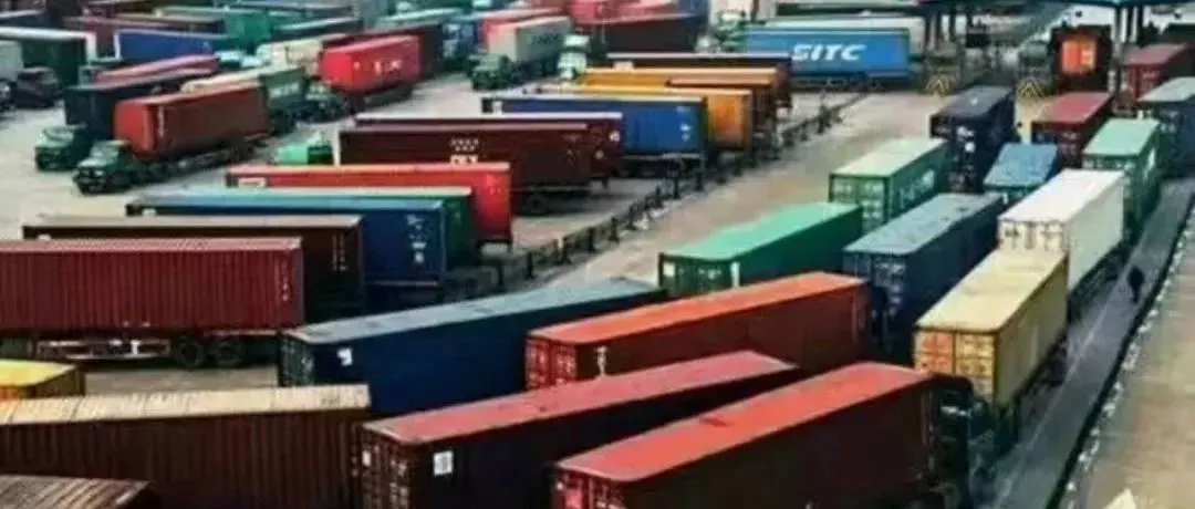 停航跳港,爆仓涨价,拖车告急,空柜告急...节前出口的你遇到哪个?